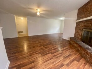 1702 Kimbrough St in Springdale, AR - Building Photo - Building Photo