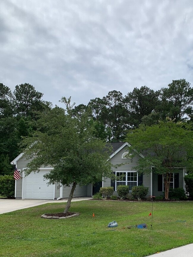 property at 68 Hamilton Grove Dr