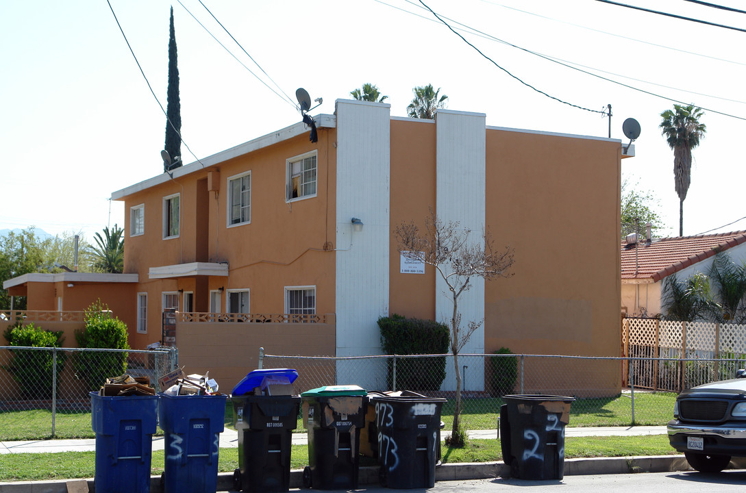 973 N H in San Bernardino, CA - Building Photo