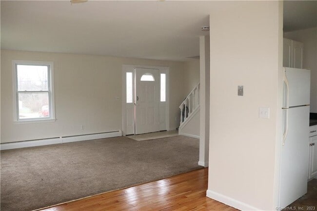 227 Wall St in Hebron, CT - Building Photo - Building Photo