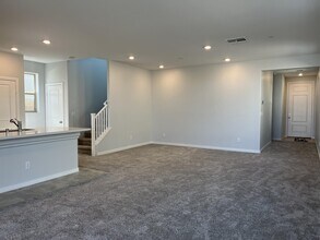 396 Purple Sandpiper St in Las Vegas, NV - Building Photo - Building Photo