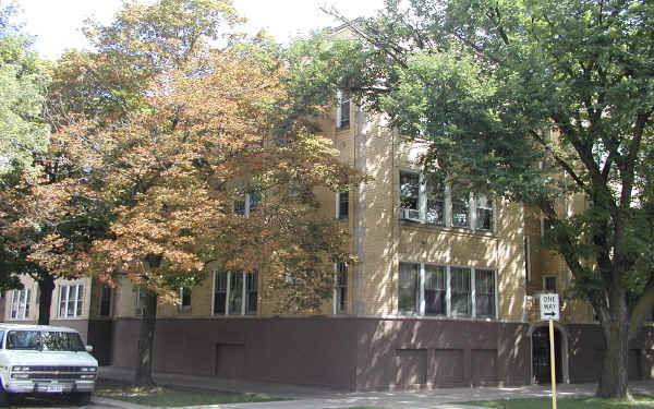 2855 N Hamlin Ave in Chicago, IL - Building Photo - Building Photo