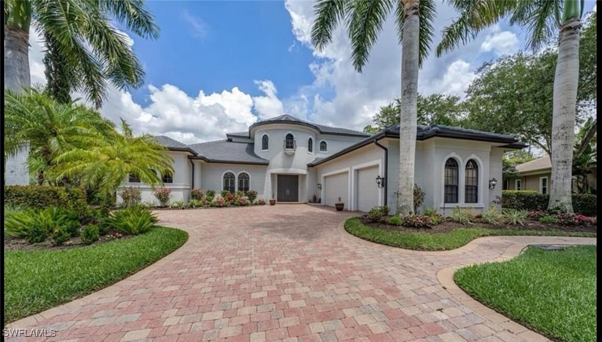 2934 Florentine Ct in Naples, FL - Building Photo