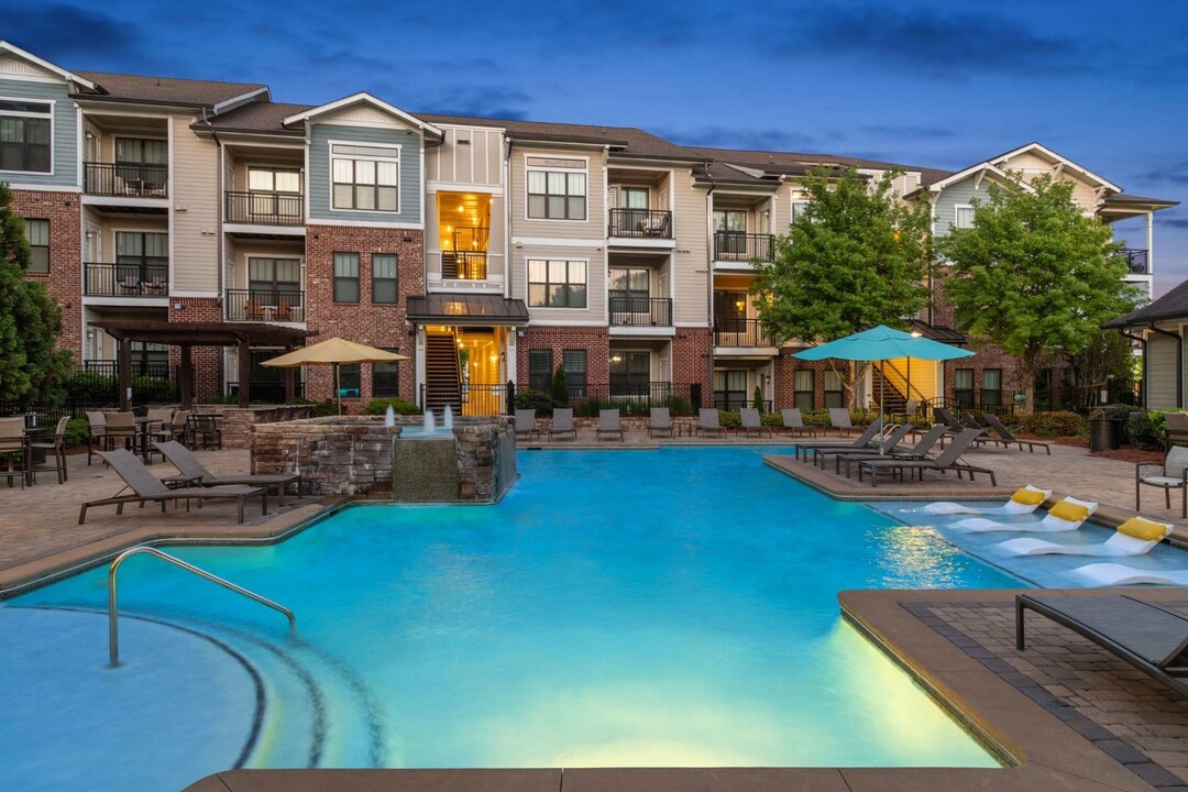 Aldridge at Town Village in Marietta, GA - Foto de edificio