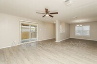 6702 Highland Grass photo'