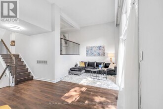 360 Sprucewood Ct in Toronto, ON - Building Photo - Building Photo