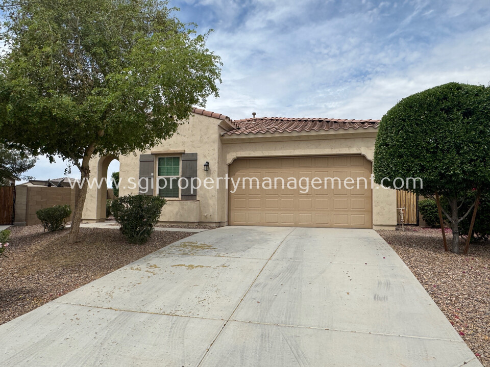 748 S 201st Ln in Buckeye, AZ - Building Photo