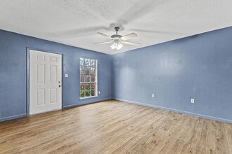 1222 Beverly Hills Rd in Hattiesburg, MS - Foto de edificio - Building Photo