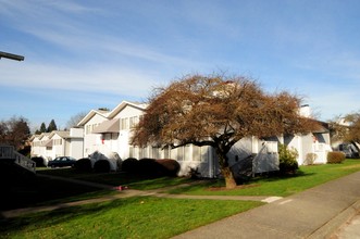 Blanchet Apartments in Seattle, WA - Building Photo - Building Photo