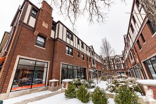 894 Green Bay Rd in Winnetka, IL - Building Photo