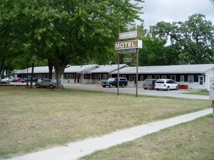 2308 Center St in Cedar Falls, IA - Building Photo - Building Photo