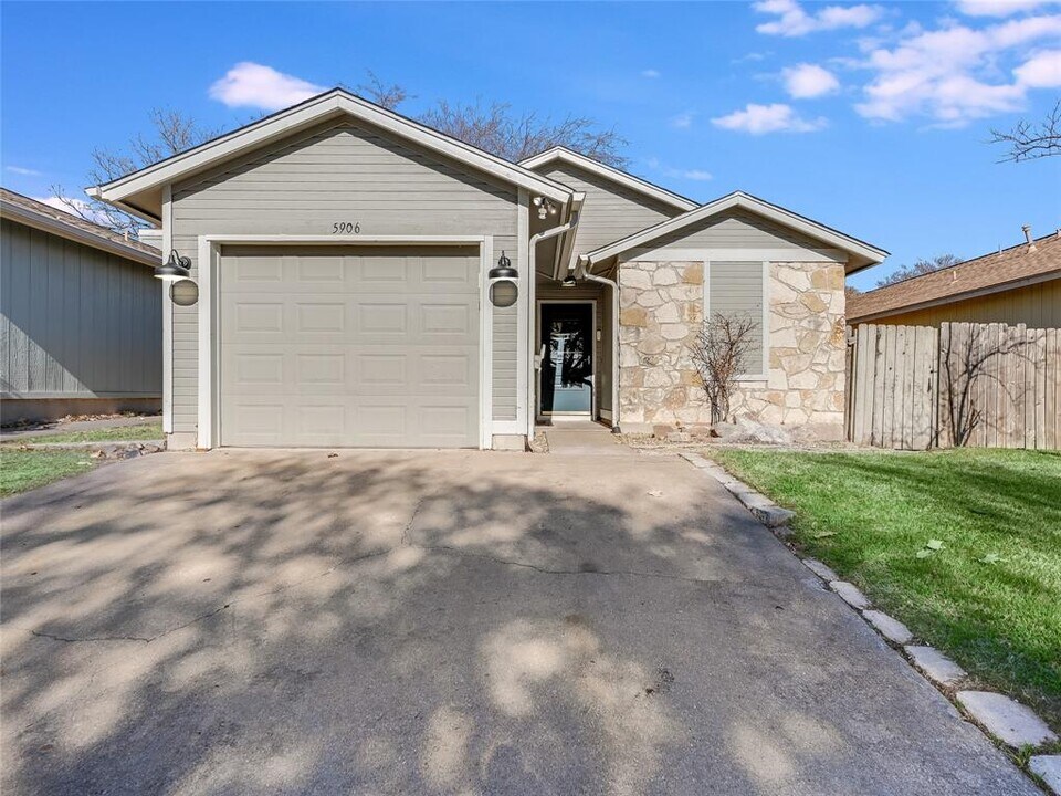 5906 Jacob Glen in Austin, TX - Building Photo