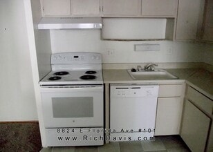 8824 E Florida Ave in Denver, CO - Building Photo - Building Photo