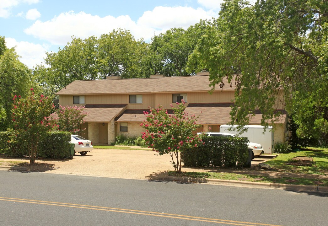 3529 North Hills Dr in Austin, TX - Foto de edificio