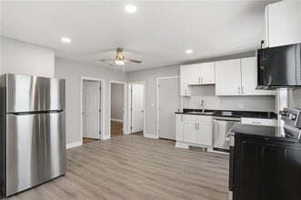 188 Division St in Woonsocket, RI - Building Photo - Building Photo