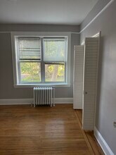 7411 JFK Blvd E, Unit 205 in North Bergen, NJ - Foto de edificio - Building Photo