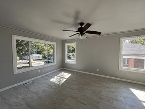 2157 Nelms Dr SW in Atlanta, GA - Building Photo - Building Photo