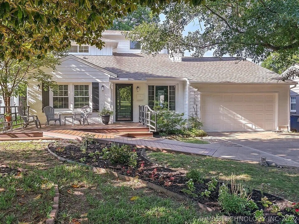 1530 E 33rd St in Tulsa, OK - Building Photo