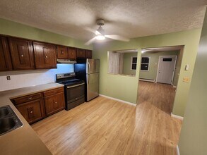 2934 Pressler Rd in Uniontown, OH - Building Photo - Building Photo