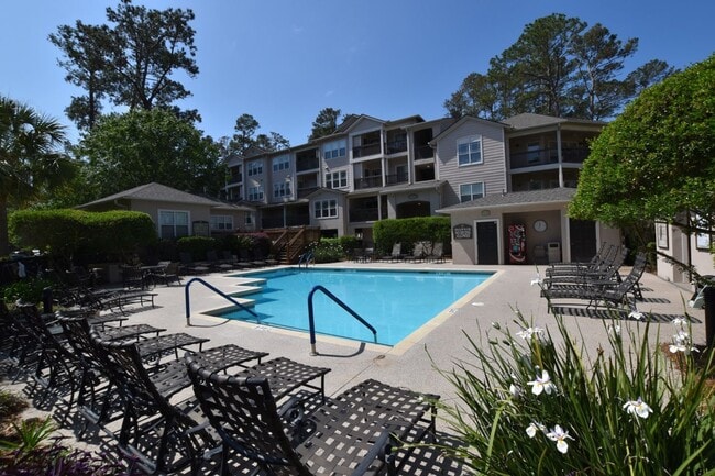 30 Paddle boat Ln in Hilton Head Island, SC - Building Photo - Building Photo