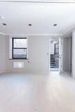 221 E 11th St, Unit GCD in New York, NY - Building Photo - Building Photo