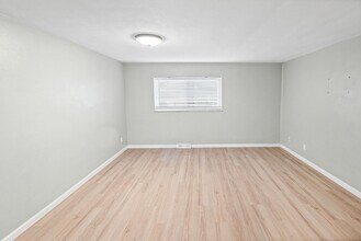 113 E Apple St in Freeburg, IL - Foto de edificio - Building Photo