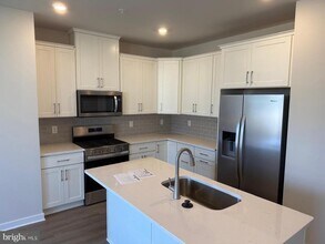 231 Talucci Dr in Downingtown, PA - Building Photo - Building Photo