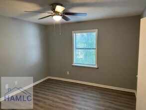 910 Berkshire Terrace in Hinesville, GA - Building Photo - Building Photo