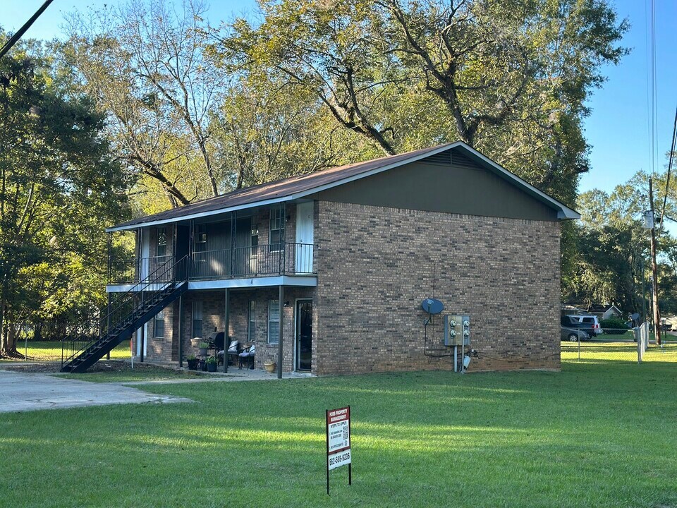 4 Eatonville Rd in Hattiesburg, MS - Building Photo