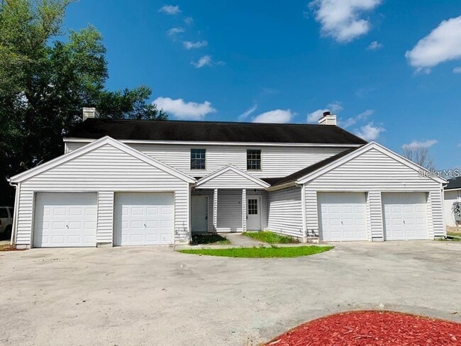 property at 1805 Crystal Grove Dr