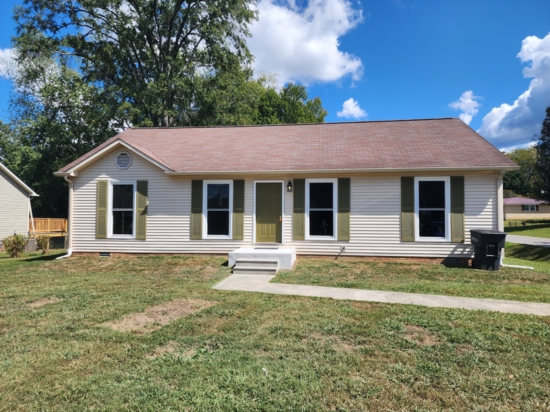 1140 Lucy Ln in Cookeville, TN - Building Photo