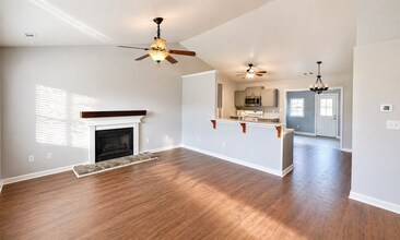 130 Parnell Rd in Hubert, NC - Building Photo - Building Photo