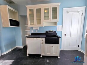 3 Charles Rd in Cape Elizabeth, ME - Building Photo - Building Photo