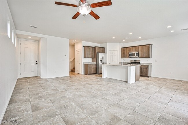 9240 Black Diamond St in Las Vegas, NV - Building Photo - Building Photo