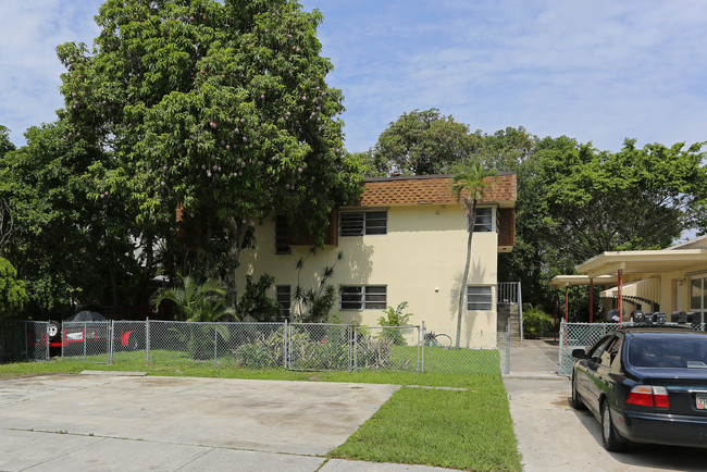 1335-1337 NE 5th Ave in Fort Lauderdale, FL - Building Photo - Building Photo