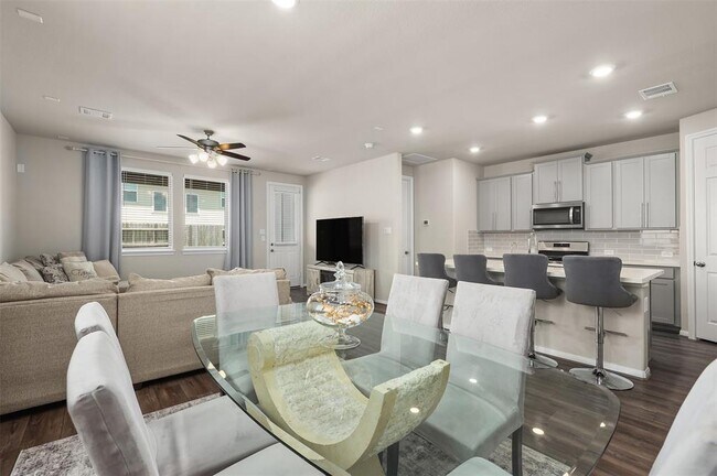 property at 2302 Sweet Bay Dr
