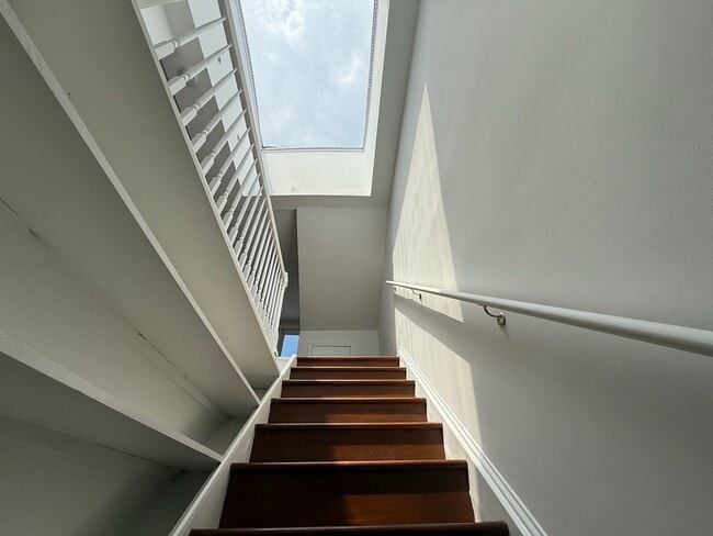 3267 N St NW in Washington, DC - Building Photo - Building Photo