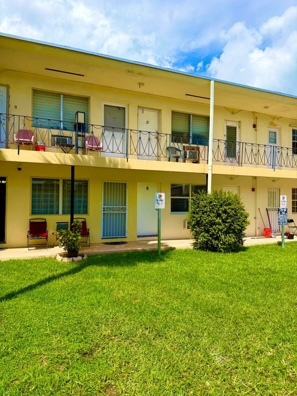 71 NW 76th St in Miami, FL - Building Photo - Building Photo