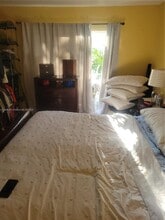 17901 NW 68th Ave in Hialeah, FL - Building Photo - Building Photo