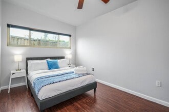 728 Stepney Pl, Unit 728 1.5 in Inglewood, CA - Building Photo - Building Photo