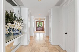 5221 Fisher Island Dr in Miami Beach, FL - Building Photo - Building Photo