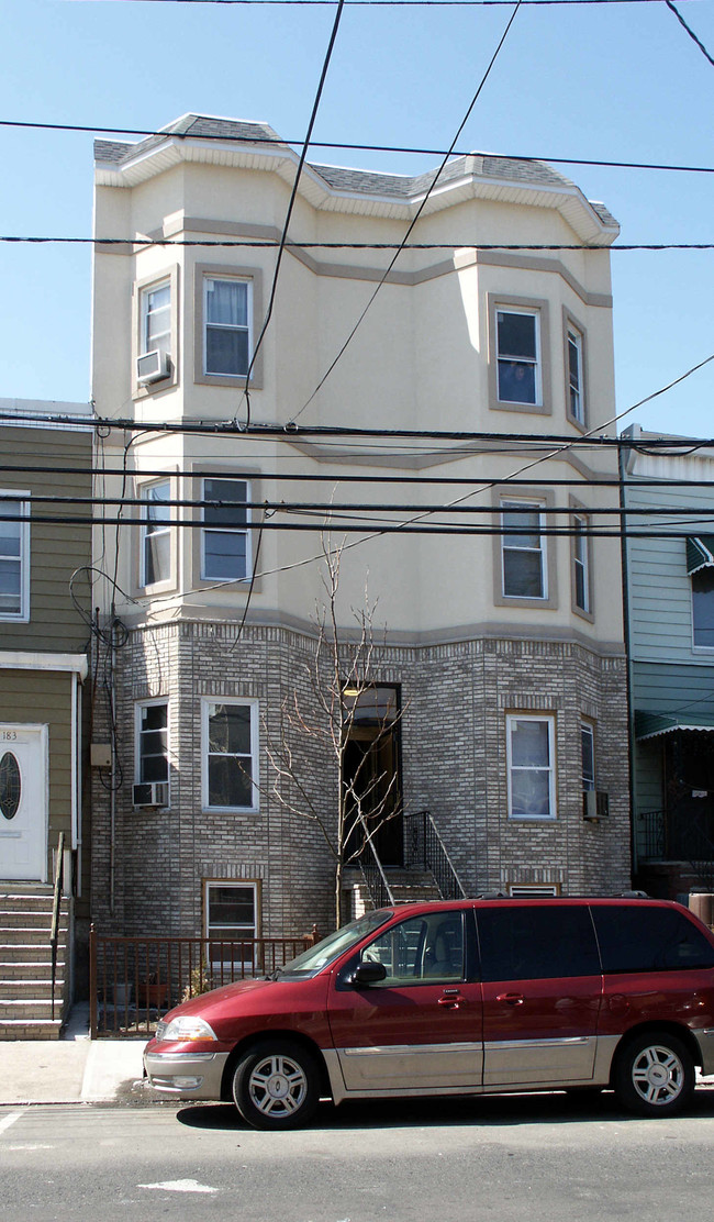 185 Hackensack Plank Rd in Weehawken, NJ - Building Photo - Building Photo