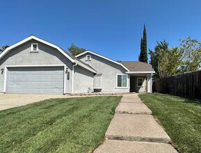 6061 Stonehand Ave in Citrus Heights, CA - Building Photo - Building Photo