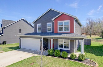 246 Stone Bluff Way in Clarksville, TN - Building Photo - Building Photo