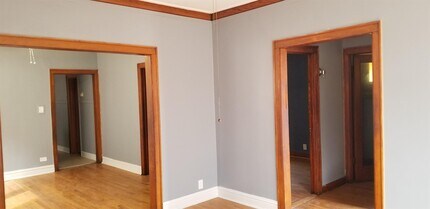 8608 S Kingston Ave in Chicago, IL - Building Photo - Building Photo