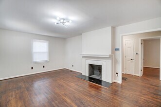 2625 Elon St in Charlotte, NC - Building Photo - Building Photo