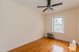 4535 N Leavitt St, Unit 4541-3 in Chicago, IL - Building Photo - Building Photo