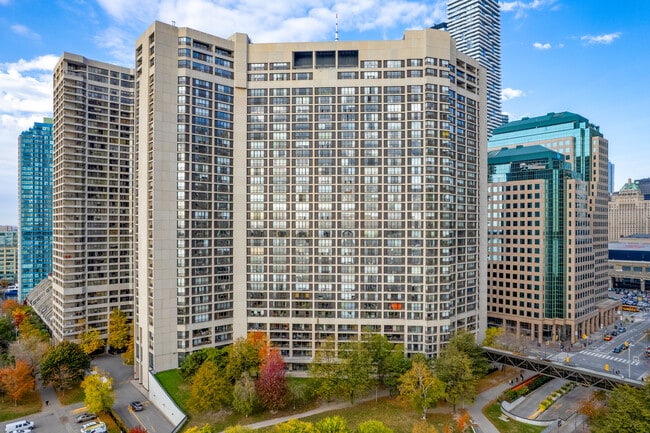 33 Harbour Sq