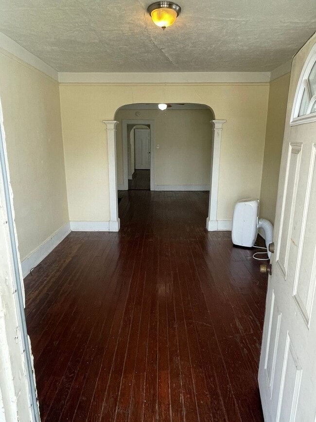 2425 Upperline St in New Orleans, LA - Foto de edificio - Building Photo