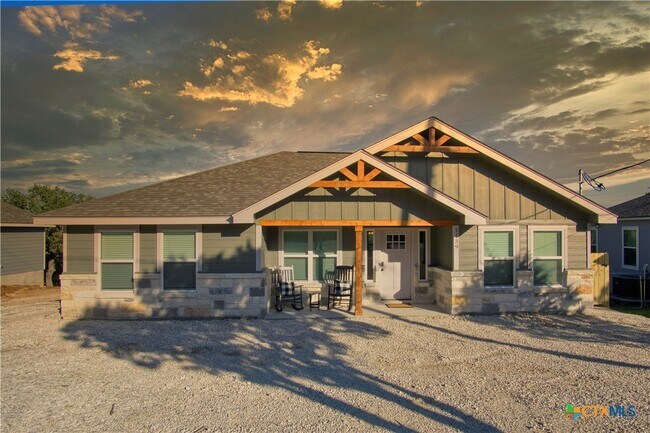 property at 1139 Cedar Bend